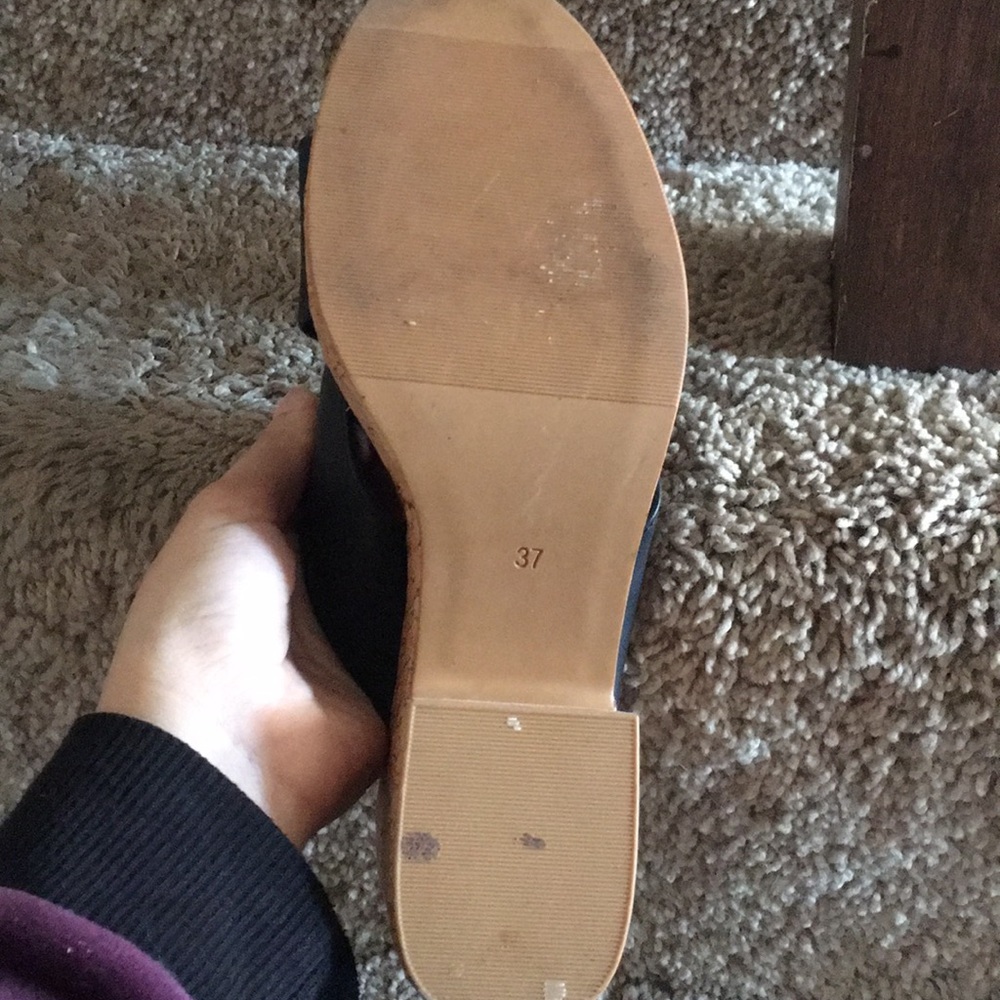 Heels - Picture 7 of 7